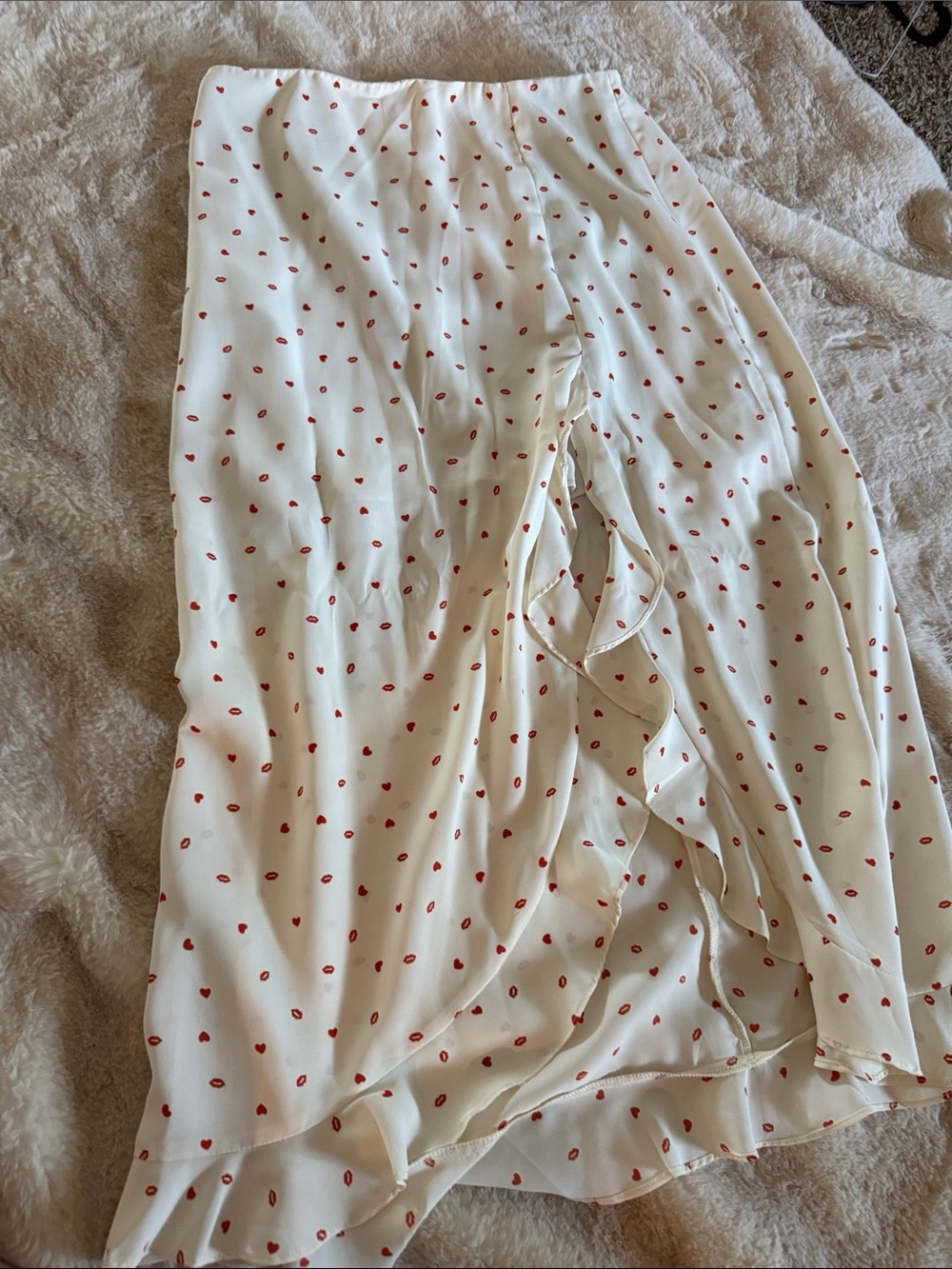 Cream Midi Skirt with Red Heart Print
